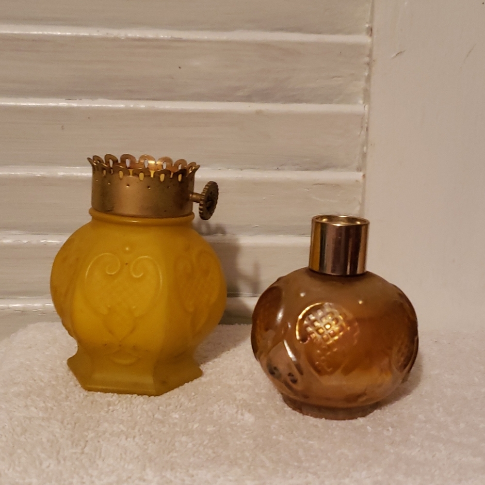 Vintage AVON Parlor Lamp Decatur - Picture 2 of 4